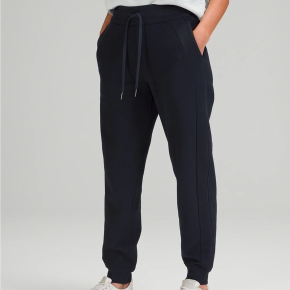 lululemon athletica Pants - NWOT lululemon Scuba High-Rise Jogger (True Navy)